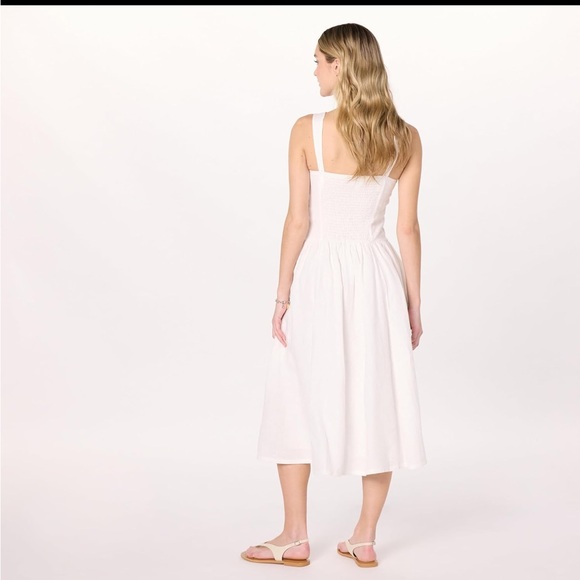 The drop balu feminine shaped White Midi Dress - Picture 3 of 10